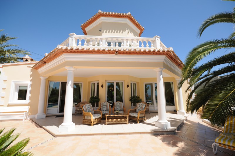Продажа домов в Испании - вилла с видом на море