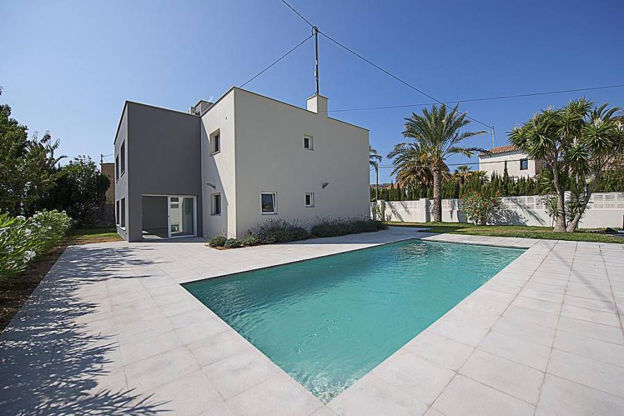 Недвижимость в Испании - вилла Модерн с видом на море