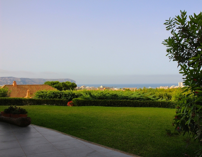 Аренда большой виллы в Испании с видом на море, Хавия