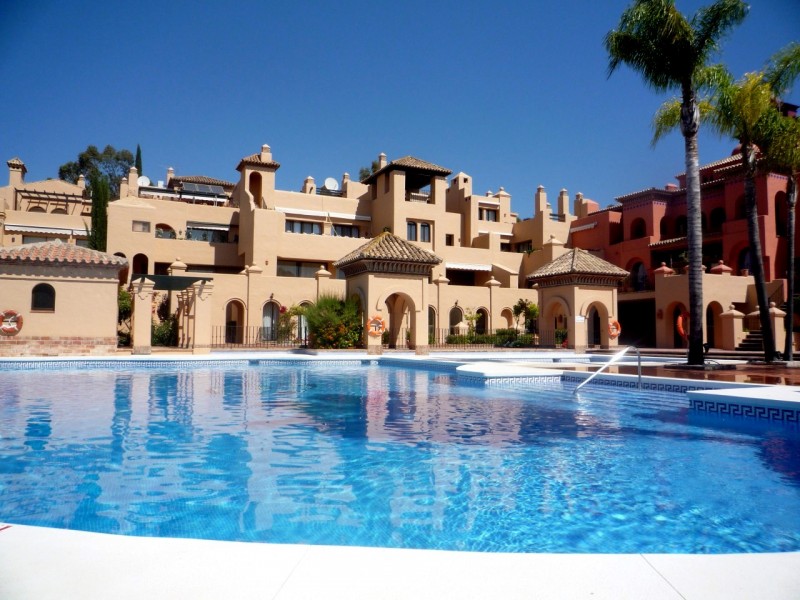 Купить недвижимость в Испании - пентхаус в Эстепоне