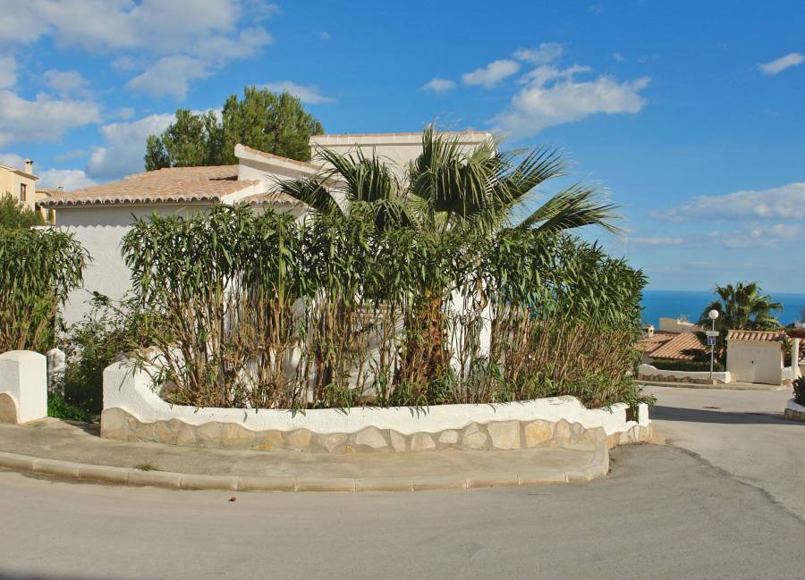Недорогой дом в Испании с видом на море
