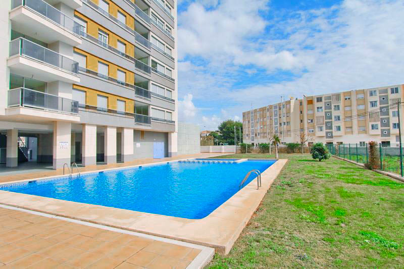 Купить апартаменты в Испании у моря недорого