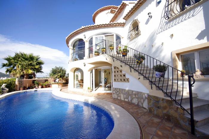 Купить недвижимость в Испании - вилла